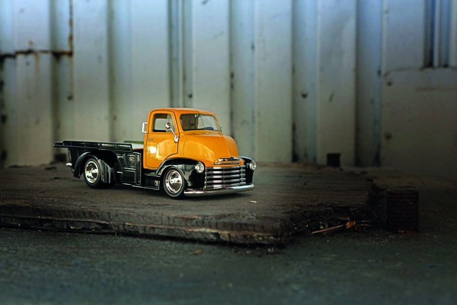 Jada Just Trucks 1952 Chevrolet COE Flatbed