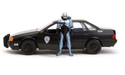 Jada 1986 Ford Taurus OCP Police w/Robocop Figure